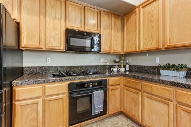 1792 San Esteban Cir, Roseville, CA 95747