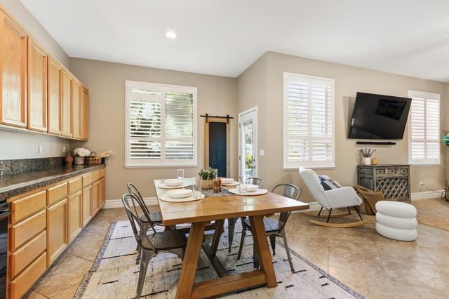 1792 San Esteban Cir, Roseville, CA 95747