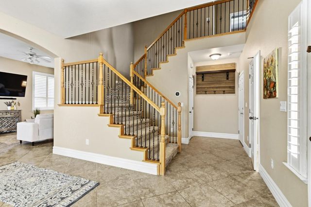 1792 San Esteban Cir, Roseville, CA 95747