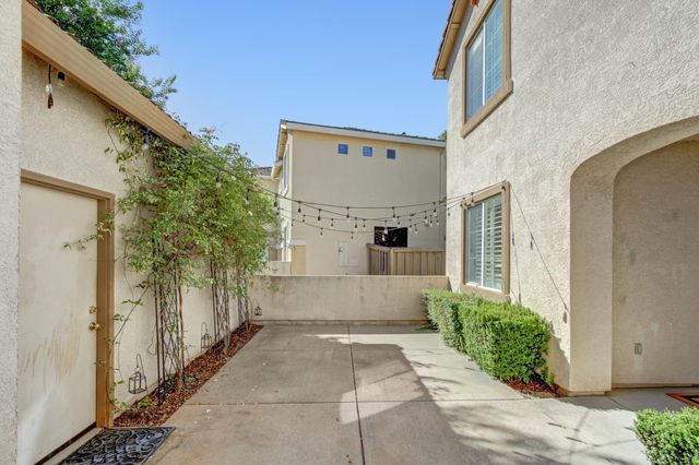 1792 San Esteban Cir, Roseville, CA 95747
