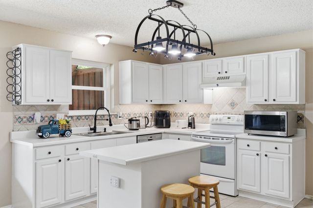 406 Grant Drive, Wylie, TX 75098