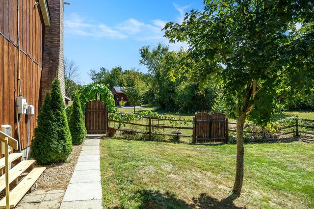 1922 Rebecca Ridge Lane, Morgan Twp, OH 45013