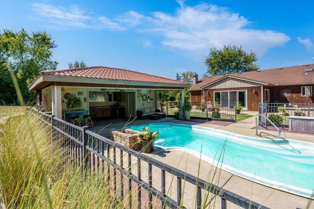 1922 Rebecca Ridge Lane, Morgan Twp, OH 45013