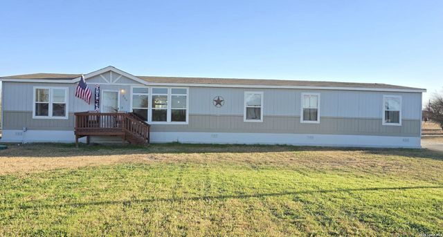 250 County Road 4631, Hondo, TX 78861