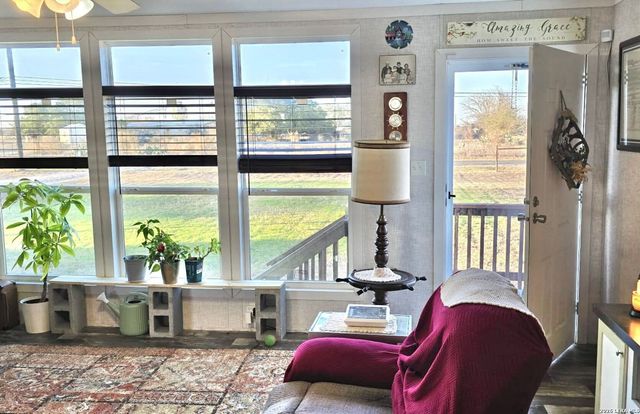 250 County Road 4631, Hondo, TX 78861