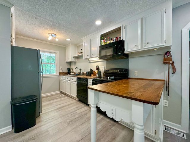 2193 Lake Shore Drive, Manning, SC 29102