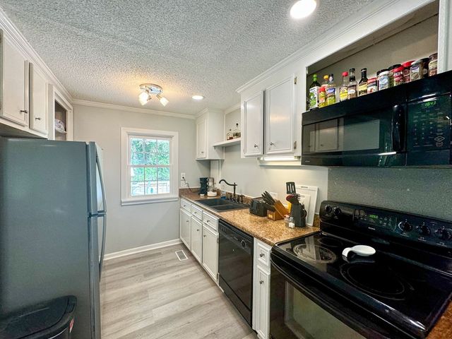 2193 Lake Shore Drive, Manning, SC 29102