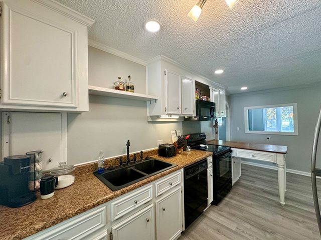 2193 Lake Shore Drive, Manning, SC 29102