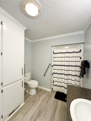 2193 Lake Shore Drive, Manning, SC 29102