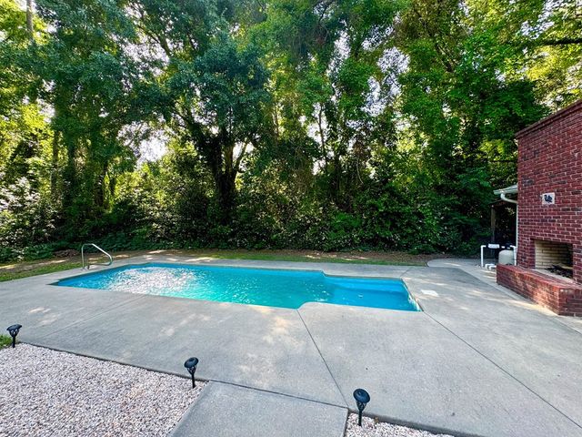 2193 Lake Shore Drive, Manning, SC 29102