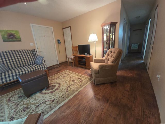 305 Jones Street, Mena, AR 71953