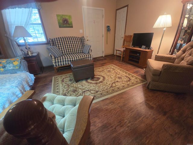 305 Jones Street, Mena, AR 71953