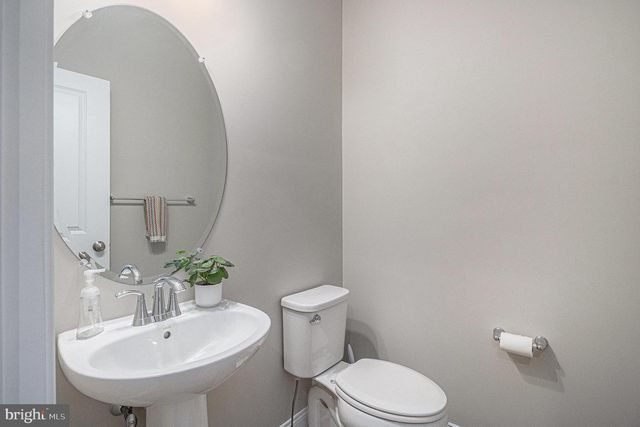 10 WHEATLEY WALK, Lansdale, PA 19446