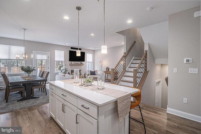 10 WHEATLEY WALK, Lansdale, PA 19446