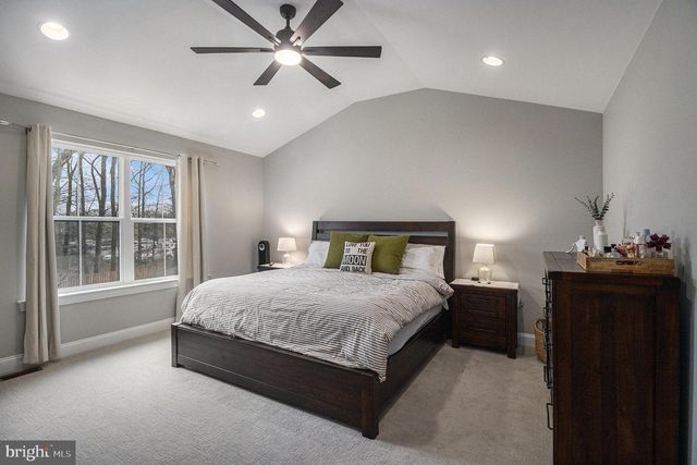 10 WHEATLEY WALK, Lansdale, PA 19446