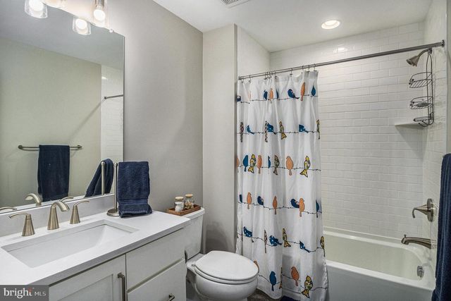 10 WHEATLEY WALK, Lansdale, PA 19446