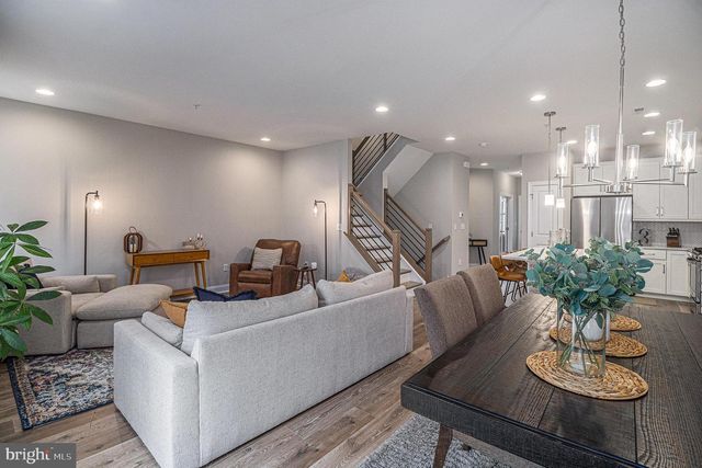 10 WHEATLEY WALK, Lansdale, PA 19446