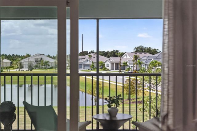 18911 SCALLOP LOOP 204, Lakewood Ranch, FL 34211