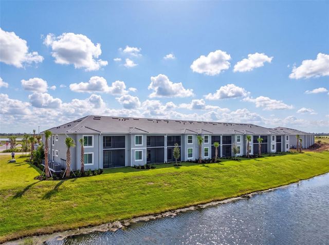 18911 SCALLOP LOOP 204, Lakewood Ranch, FL 34211