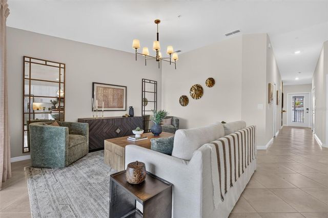 18911 SCALLOP LOOP 204, Lakewood Ranch, FL 34211