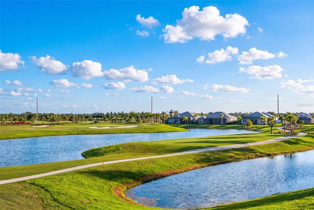 18911 SCALLOP LOOP 204, Lakewood Ranch, FL 34211