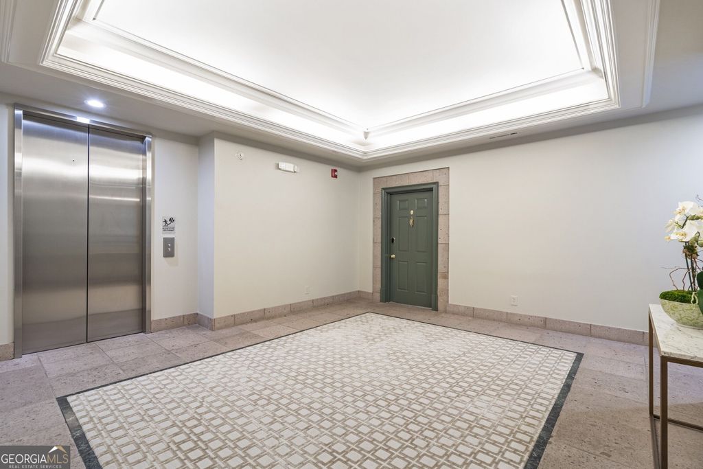 2960 S Pharr Court NW 3, Atlanta, GA 30305 — photo 3