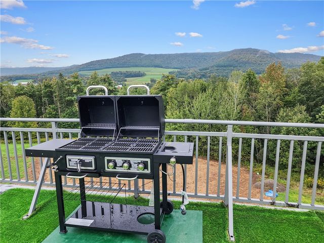 130 Fieldstone Drive, Gilboa, NY 12167