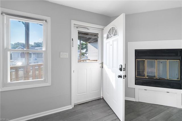 1326 W Ocean View Ave Apt F, Norfolk, VA 23503