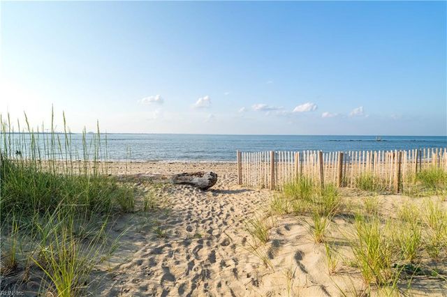 1326 W Ocean View Ave Apt F, Norfolk, VA 23503