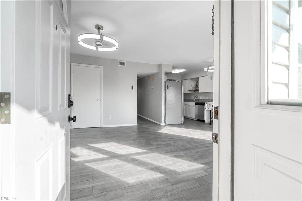 1326 W Ocean View Ave Apt F, Norfolk, VA 23503