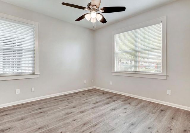 2911 E 5th ST, Austin, TX 78702