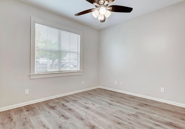 2911 E 5th ST, Austin, TX 78702