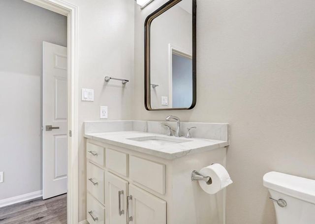 2911 E 5th ST, Austin, TX 78702