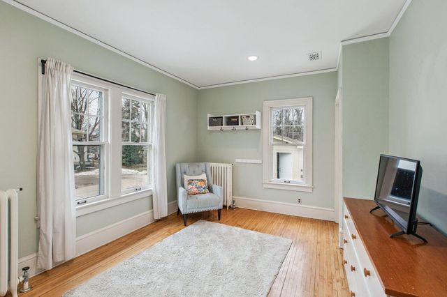 715 4th Street E, Northfield, MN 55057