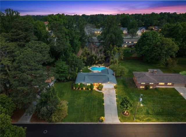 1811 Romans Drive, Marietta, GA 30062