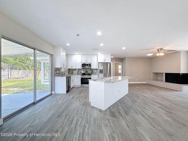 4221 Shore Acres Boulevard, St. Petersburg, FL 33703