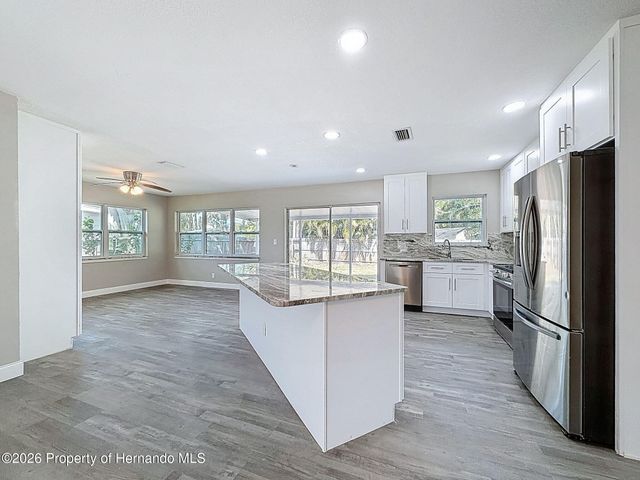 4221 Shore Acres Boulevard, St. Petersburg, FL 33703