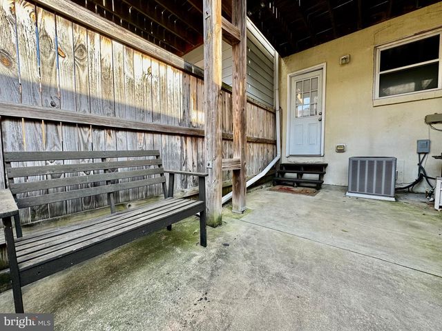 1212 COOKSIE ST, Baltimore, MD 21230