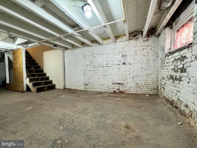 1212 COOKSIE ST, Baltimore, MD 21230