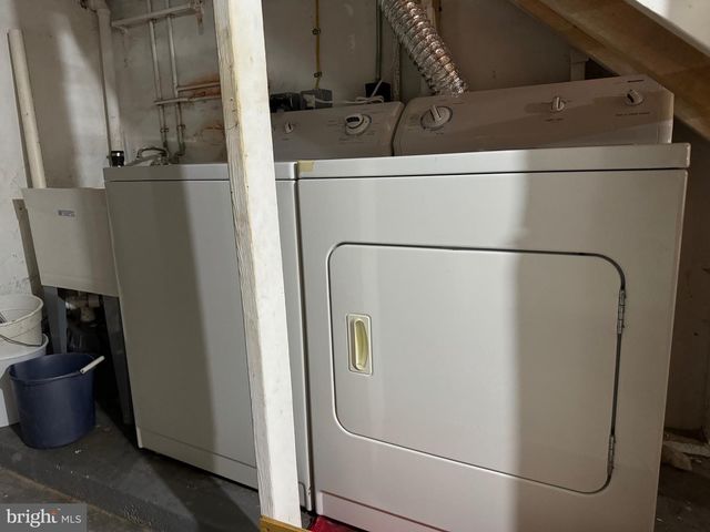 1212 COOKSIE ST, Baltimore, MD 21230