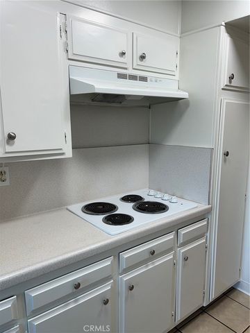 1301 S Atlantic B424, Monterey Park, CA 91754