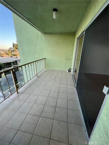 1301 S Atlantic B424, Monterey Park, CA 91754