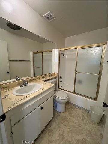 1301 S Atlantic B424, Monterey Park, CA 91754