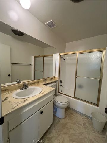 1301 S Atlantic B424, Monterey Park, CA 91754