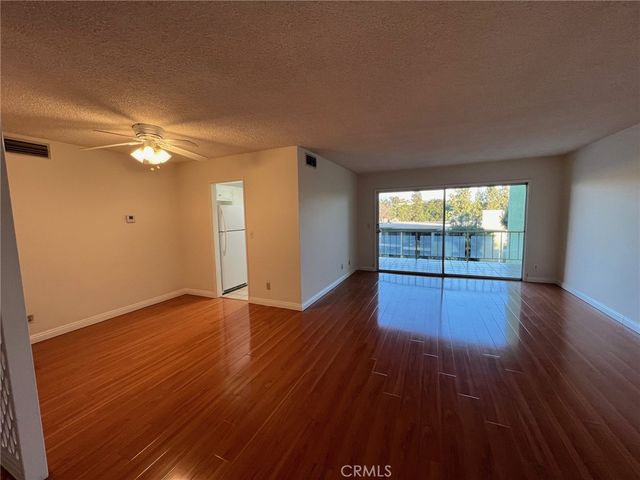 1301 S Atlantic B424, Monterey Park, CA 91754
