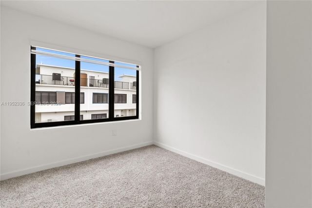 14571 SW 261st St, Homestead, FL 33032