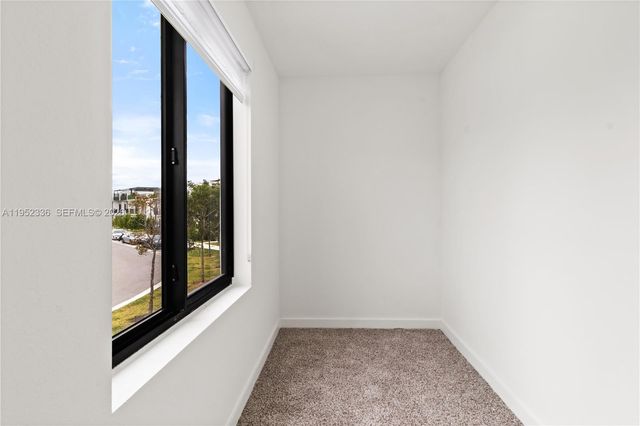 14571 SW 261st St, Homestead, FL 33032