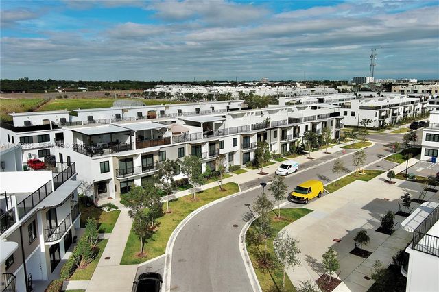 14571 SW 261st St, Homestead, FL 33032