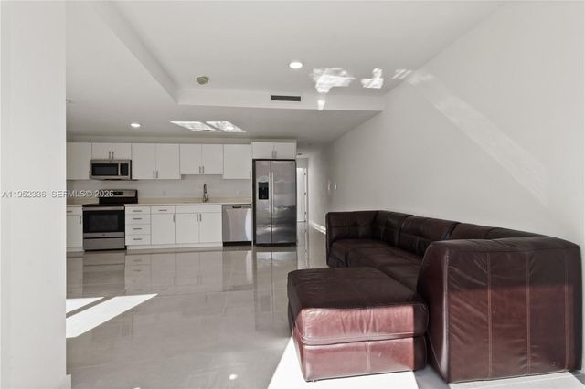 14571 SW 261st St, Homestead, FL 33032