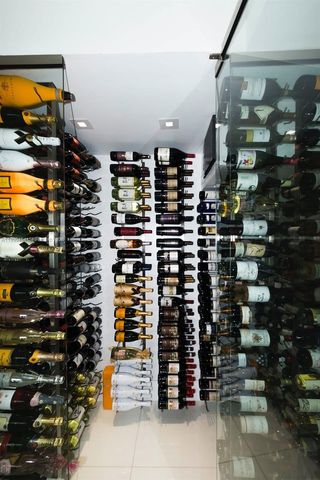 16275 Collins Ave x, Sunny Isles Beach, FL 33160